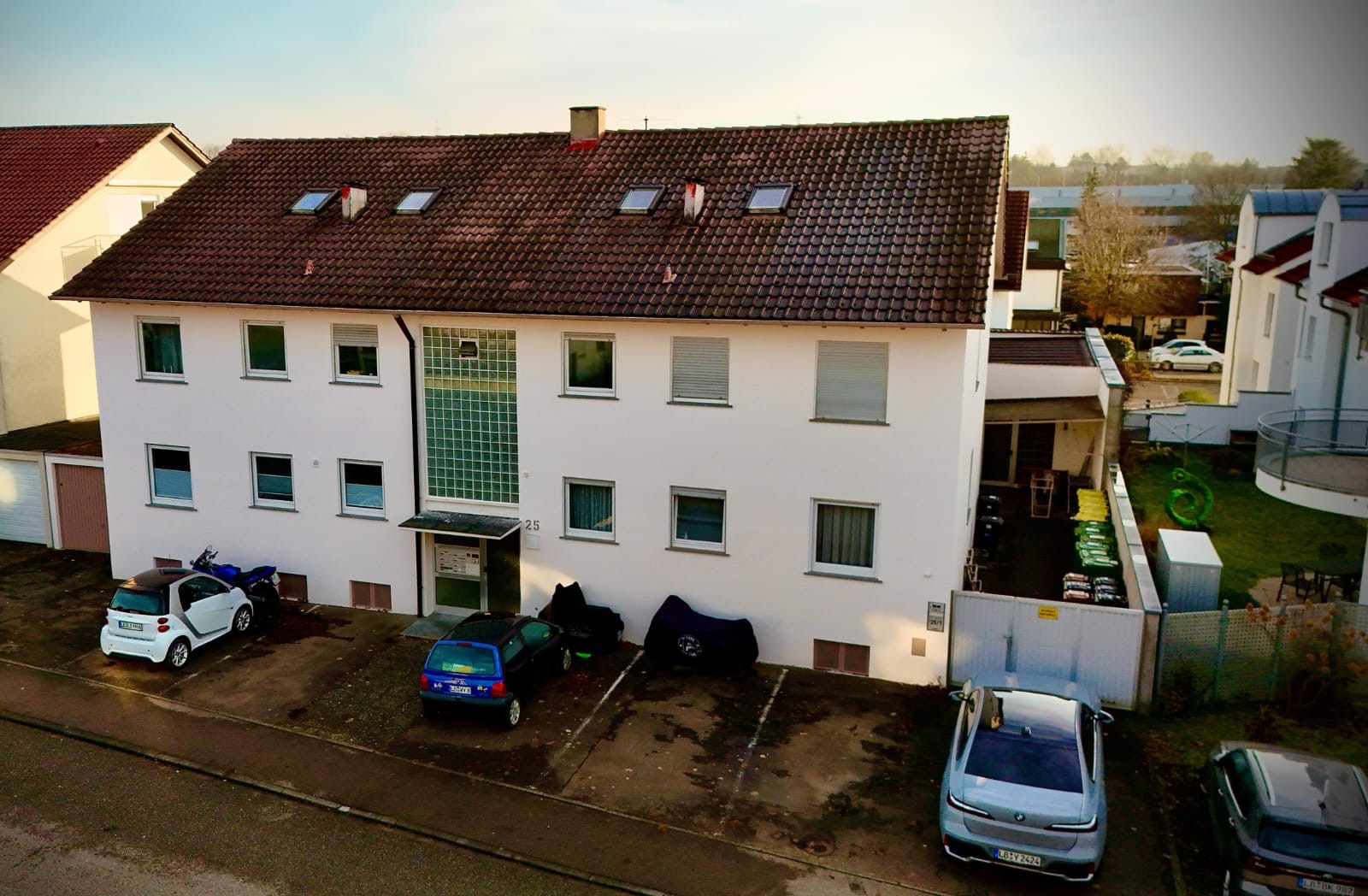 30b89652-0168-4746-b465-b238b15c4b3d 2